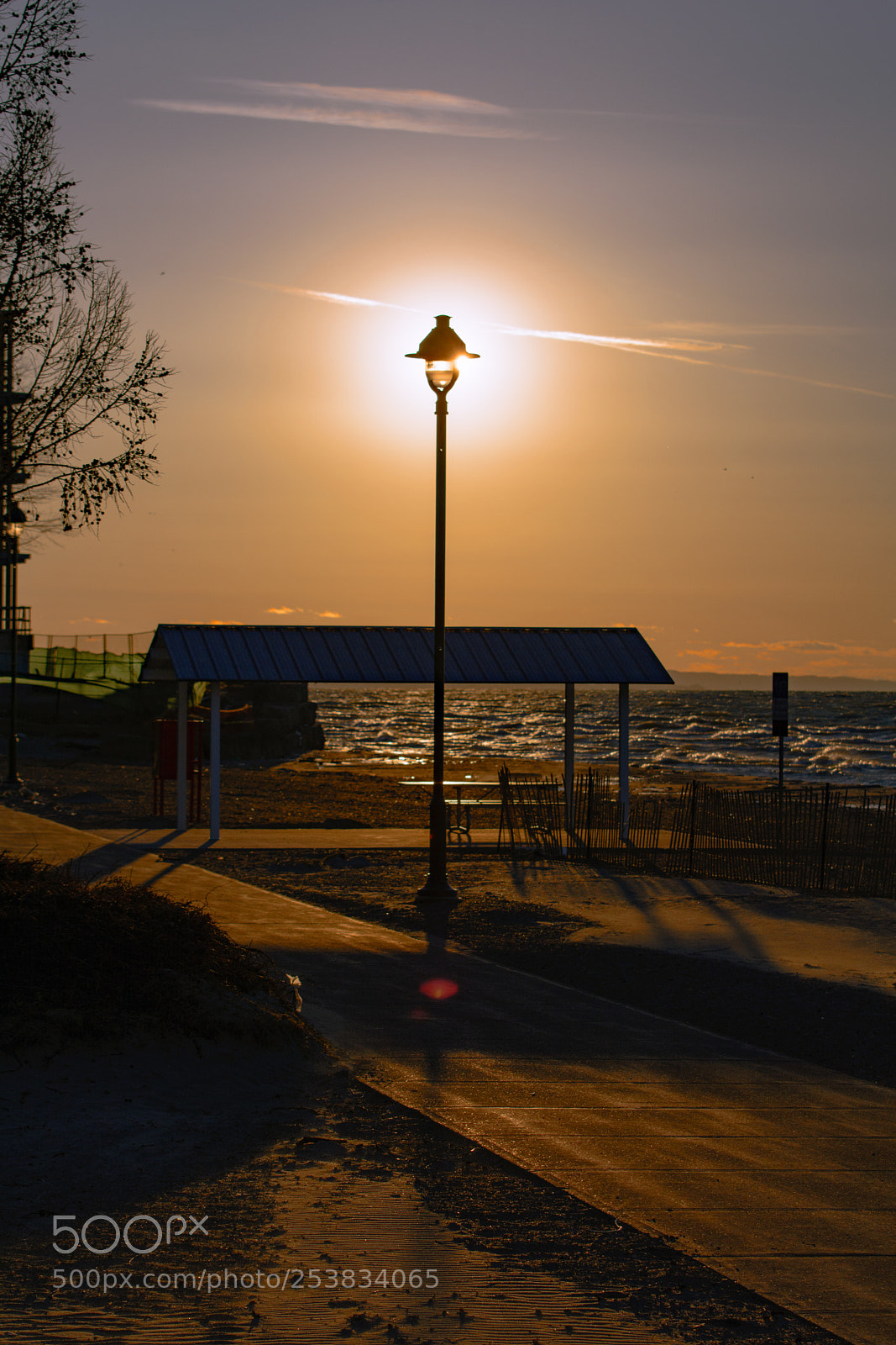 Nikon D5200 sample photo. Untitled_lamppost_sun photography