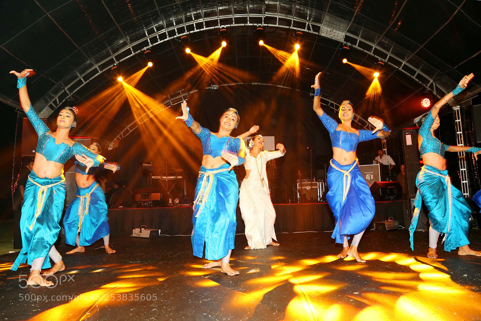 Canon EOS 6D sample photo. Musical and dancing events photography