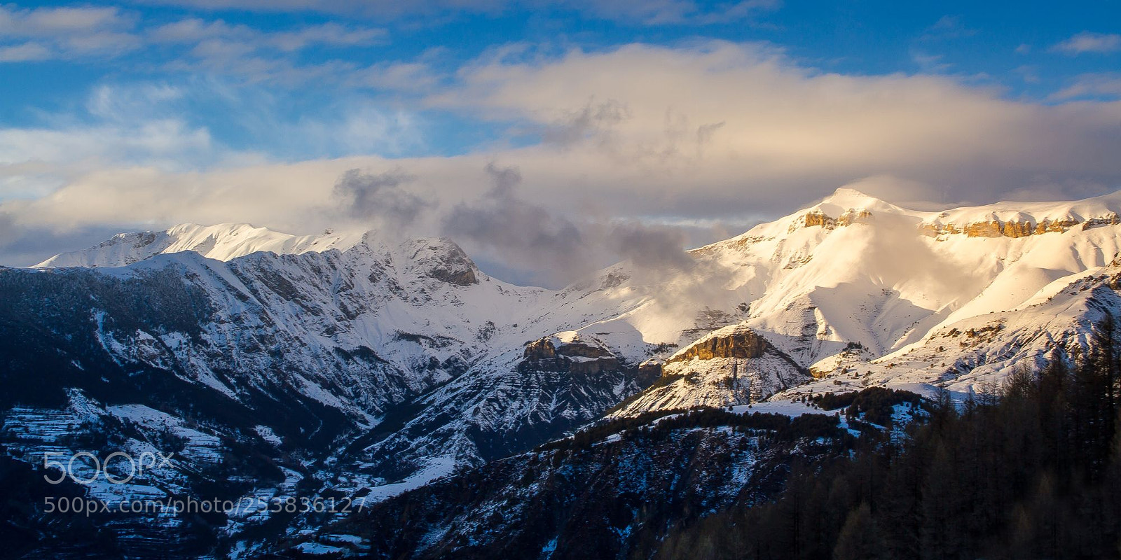Canon EOS 7D sample photo. Wind on the peaks photography