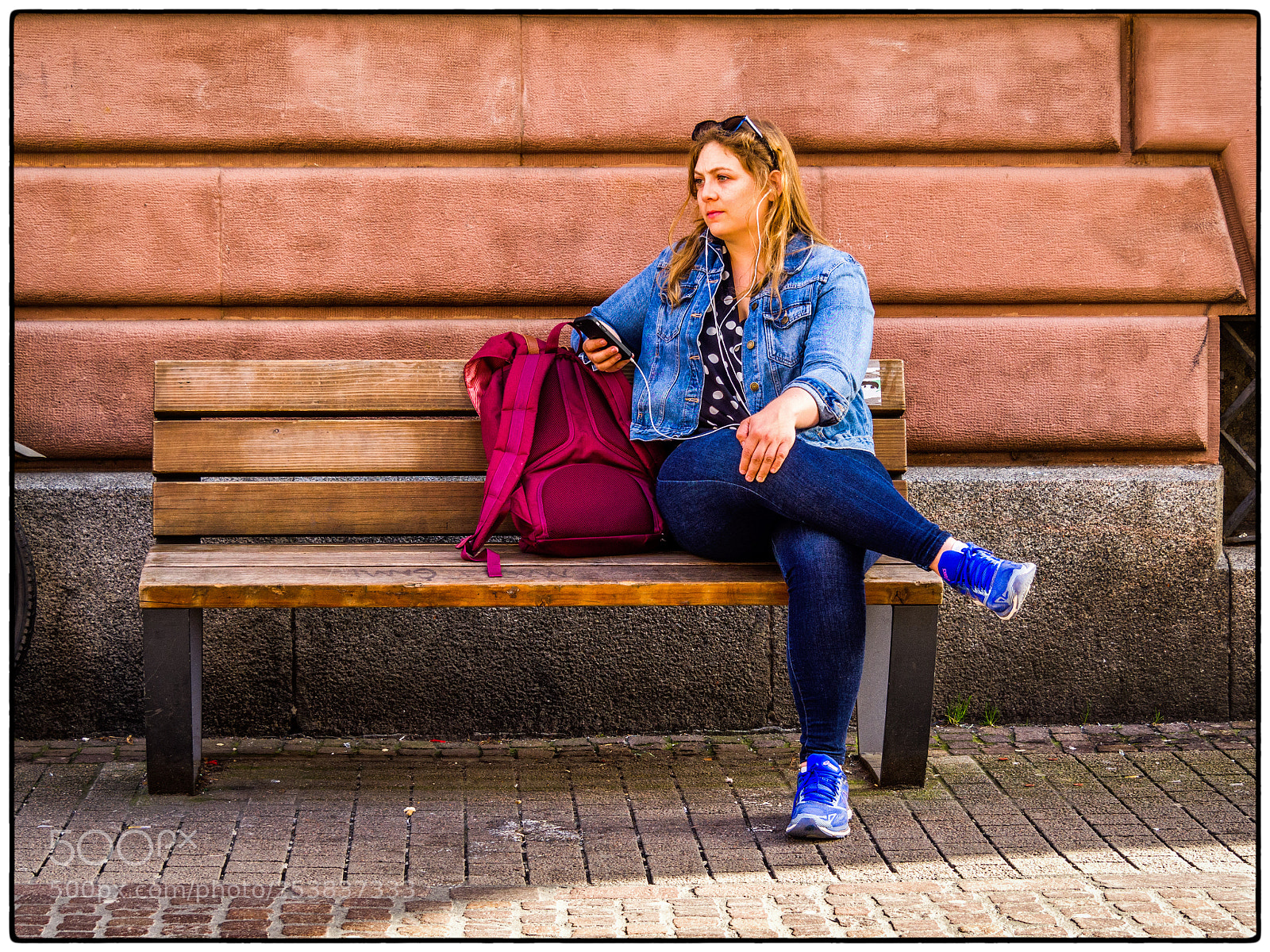 Olympus OM-D E-M10 II sample photo. Music on the bench photography