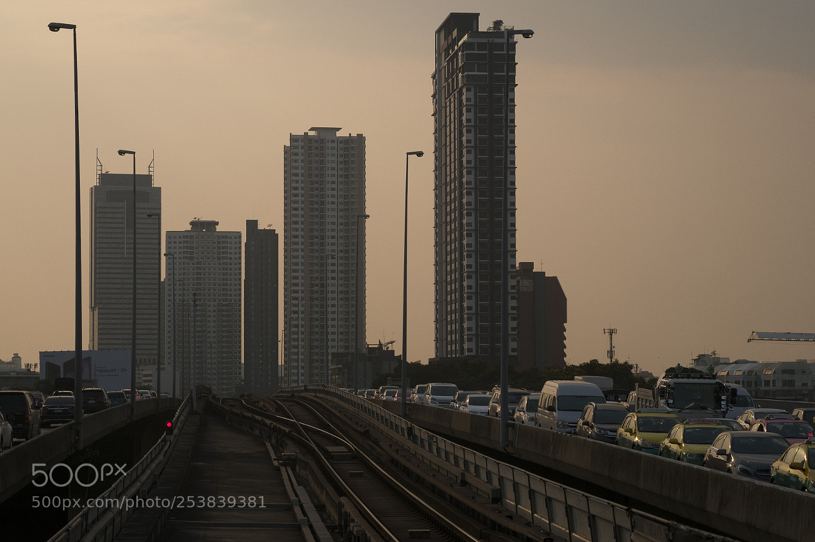 Fujifilm X-Pro1 sample photo. Sky train, bangkok (2018) photography