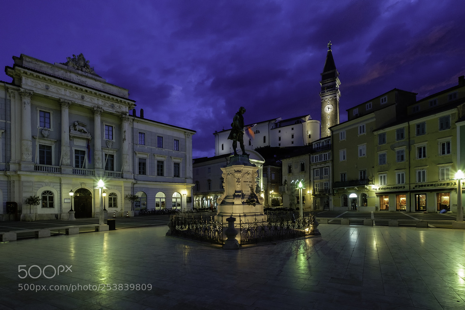 Fujifilm X-T10 sample photo. Tartini square - piran photography