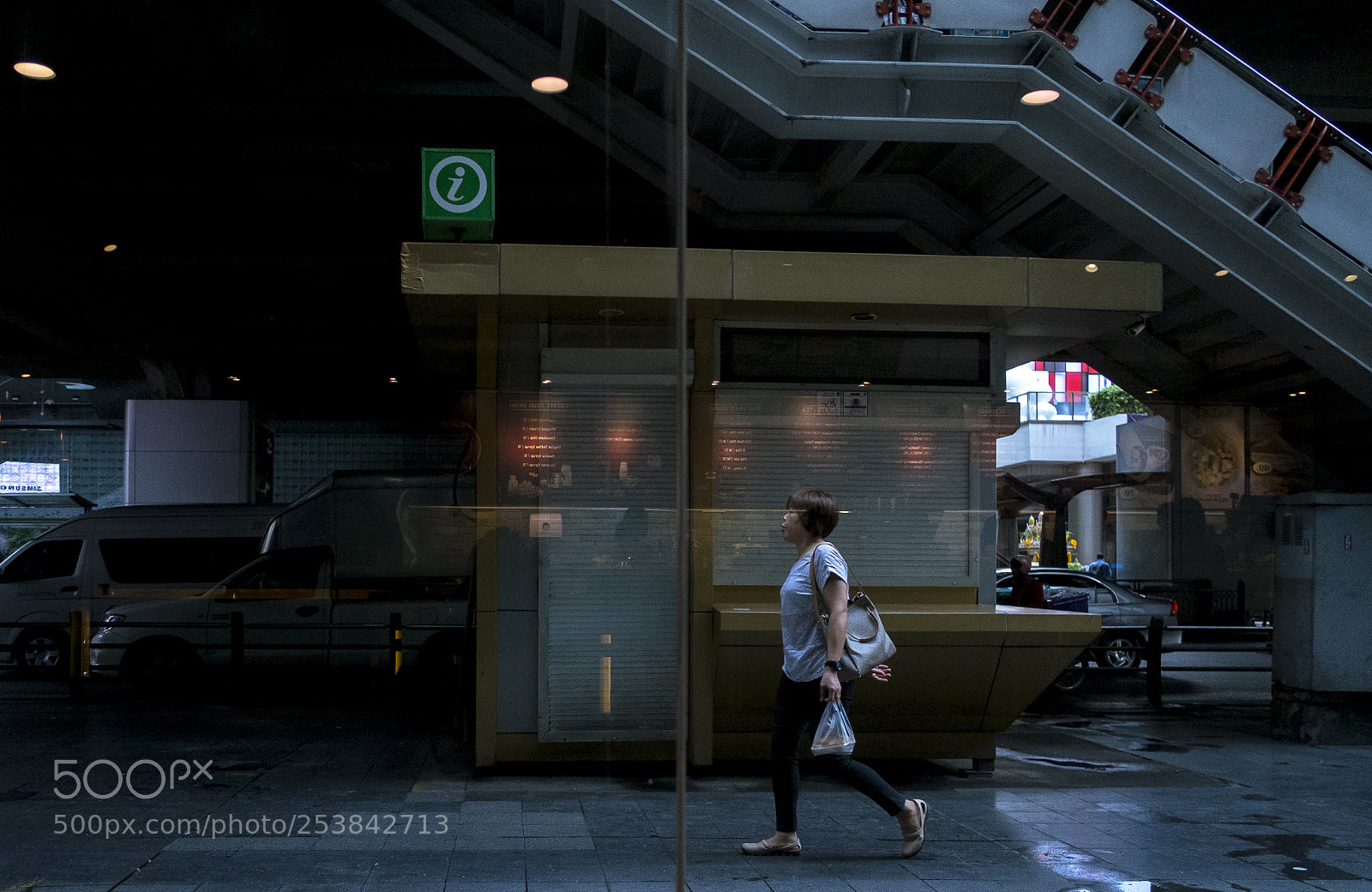 Fujifilm X-Pro1 sample photo. Early morning @ siam station photography