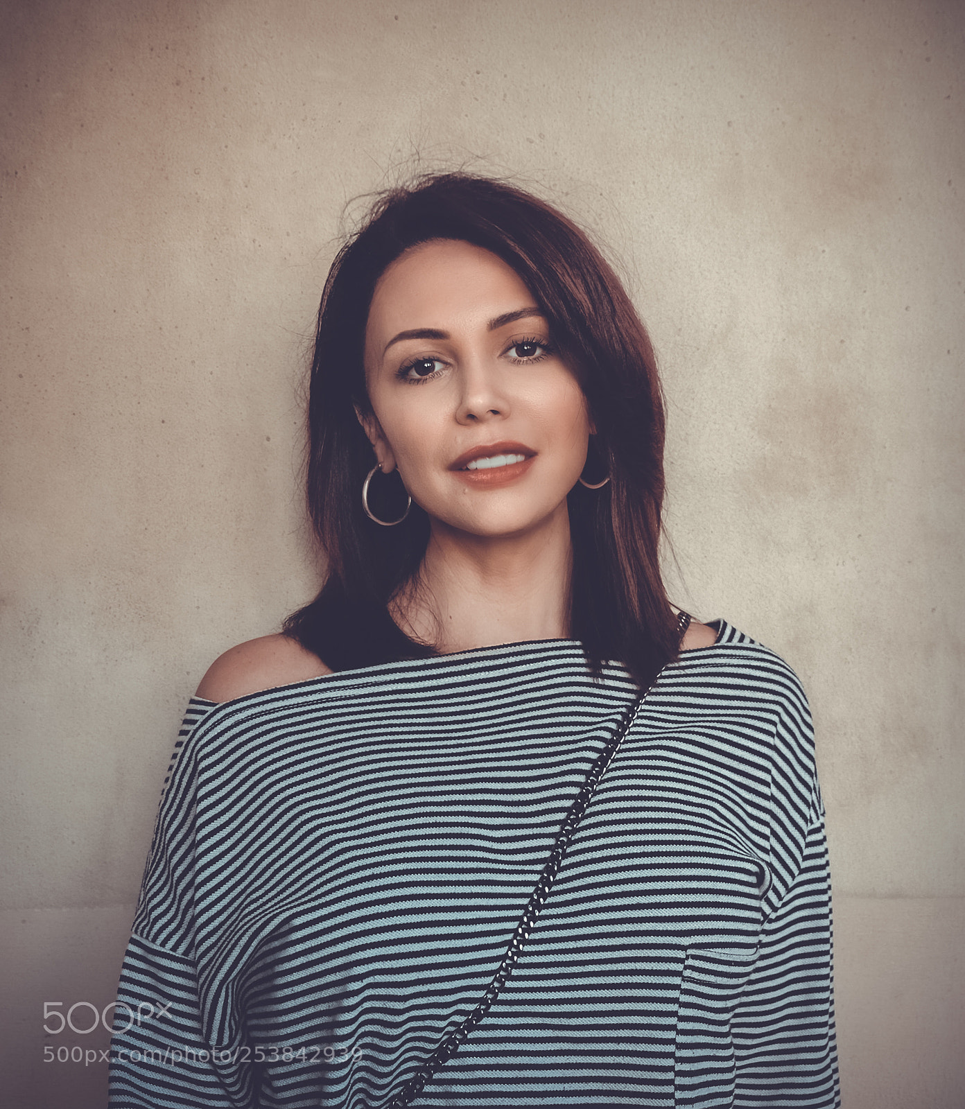 Fujifilm X-T1 sample photo. At her 40s photography