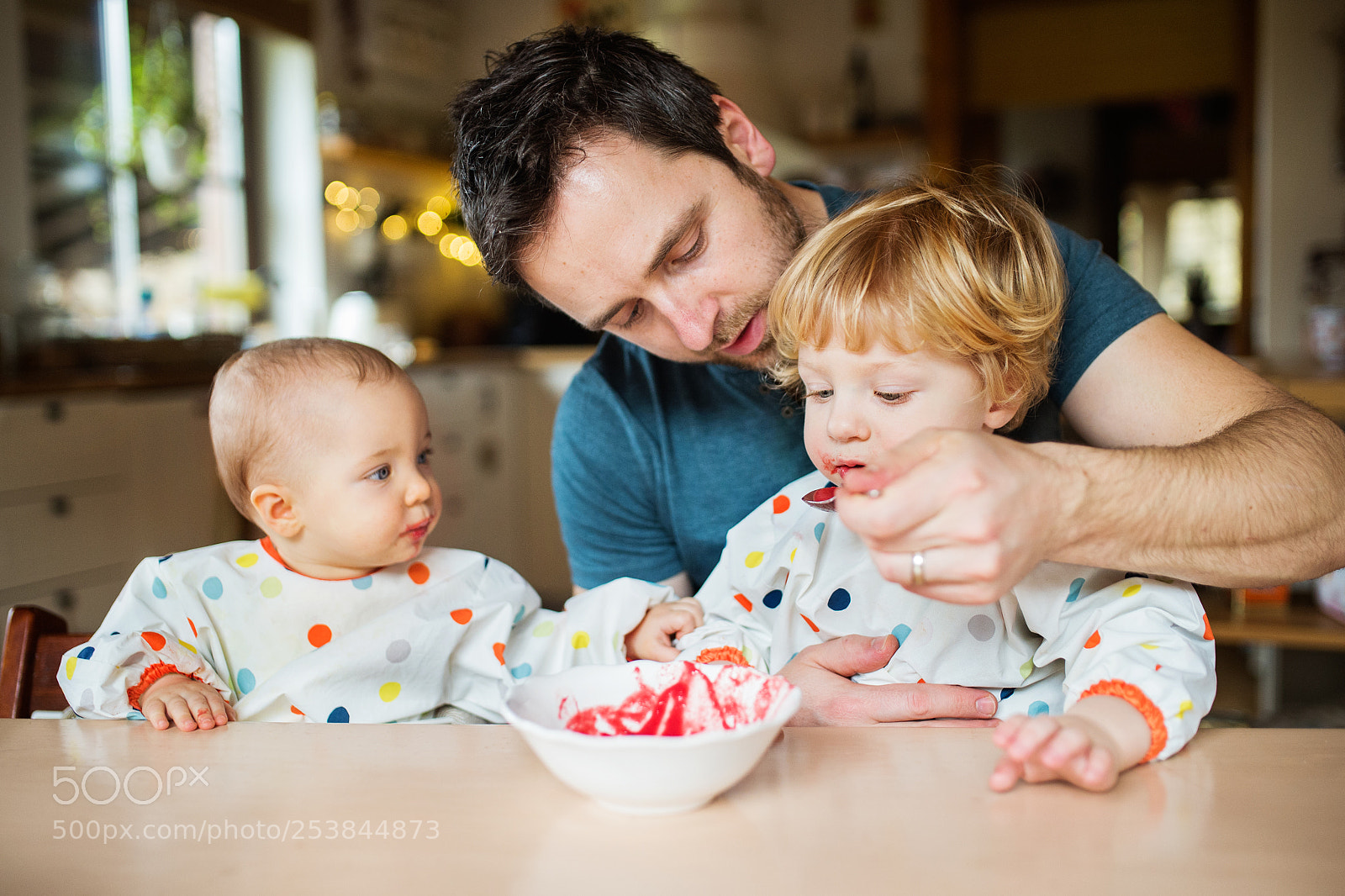 Nikon D4S sample photo. Father feeding two toddlers photography