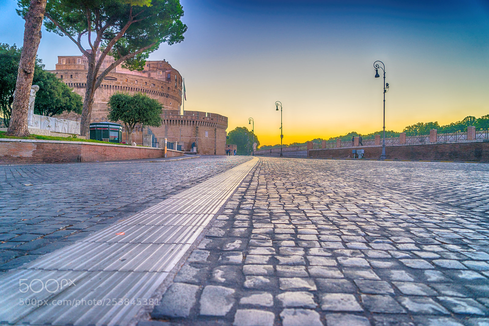 Sony a7 sample photo. The engelsburg in rome photography