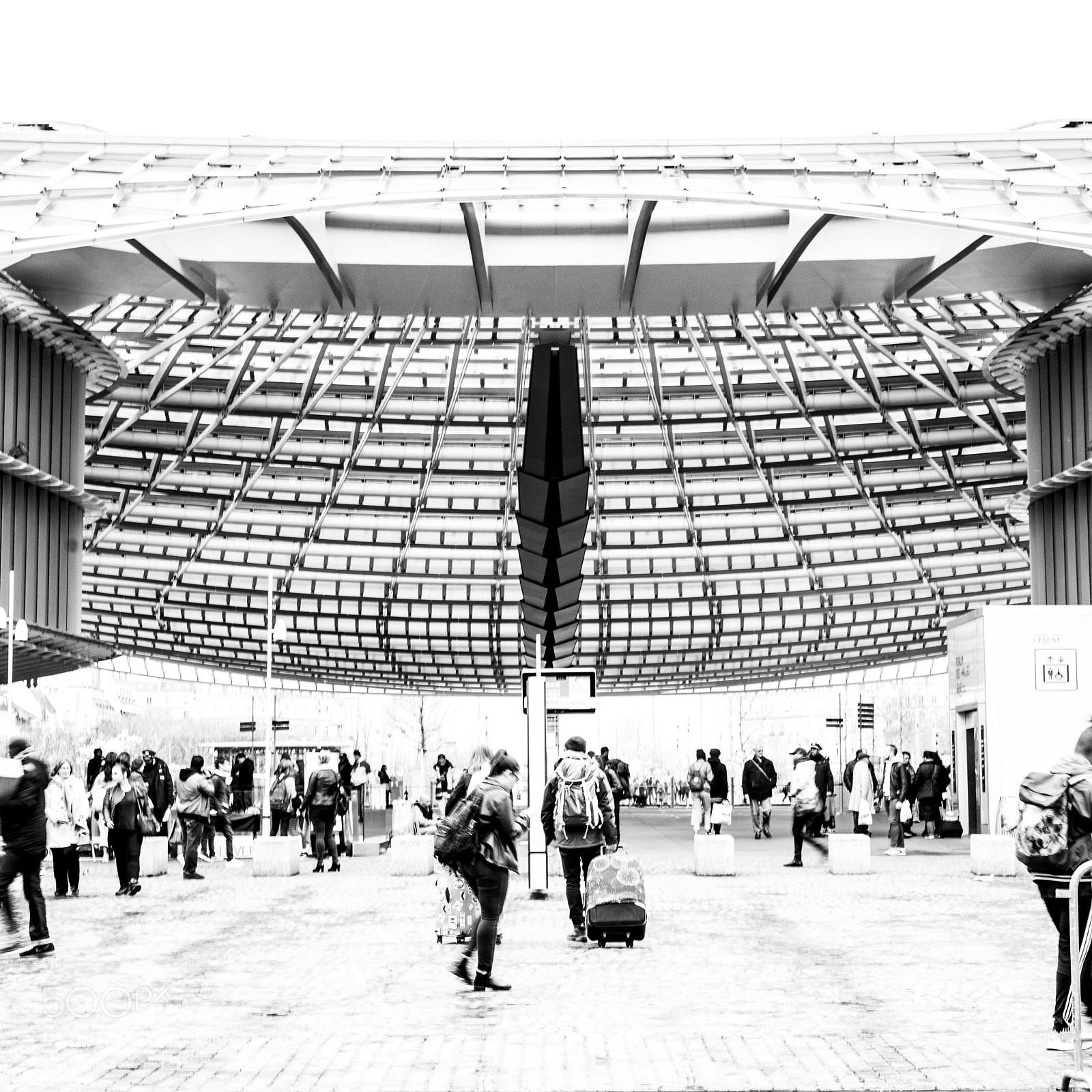 Sony a7 sample photo. Sous les halles  photography