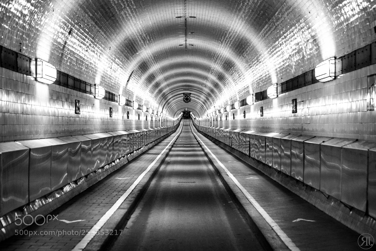 Canon EOS 70D sample photo. Alter elbtunnel #1 photography