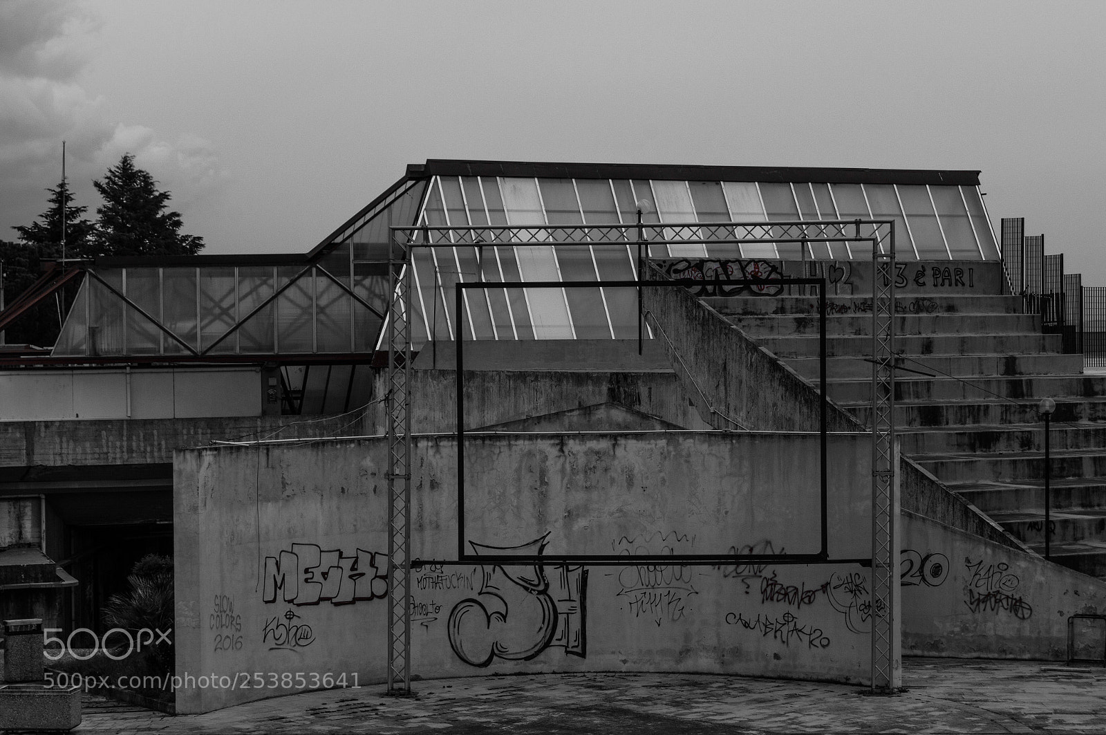 Sony SLT-A37 sample photo. Urban space  photography