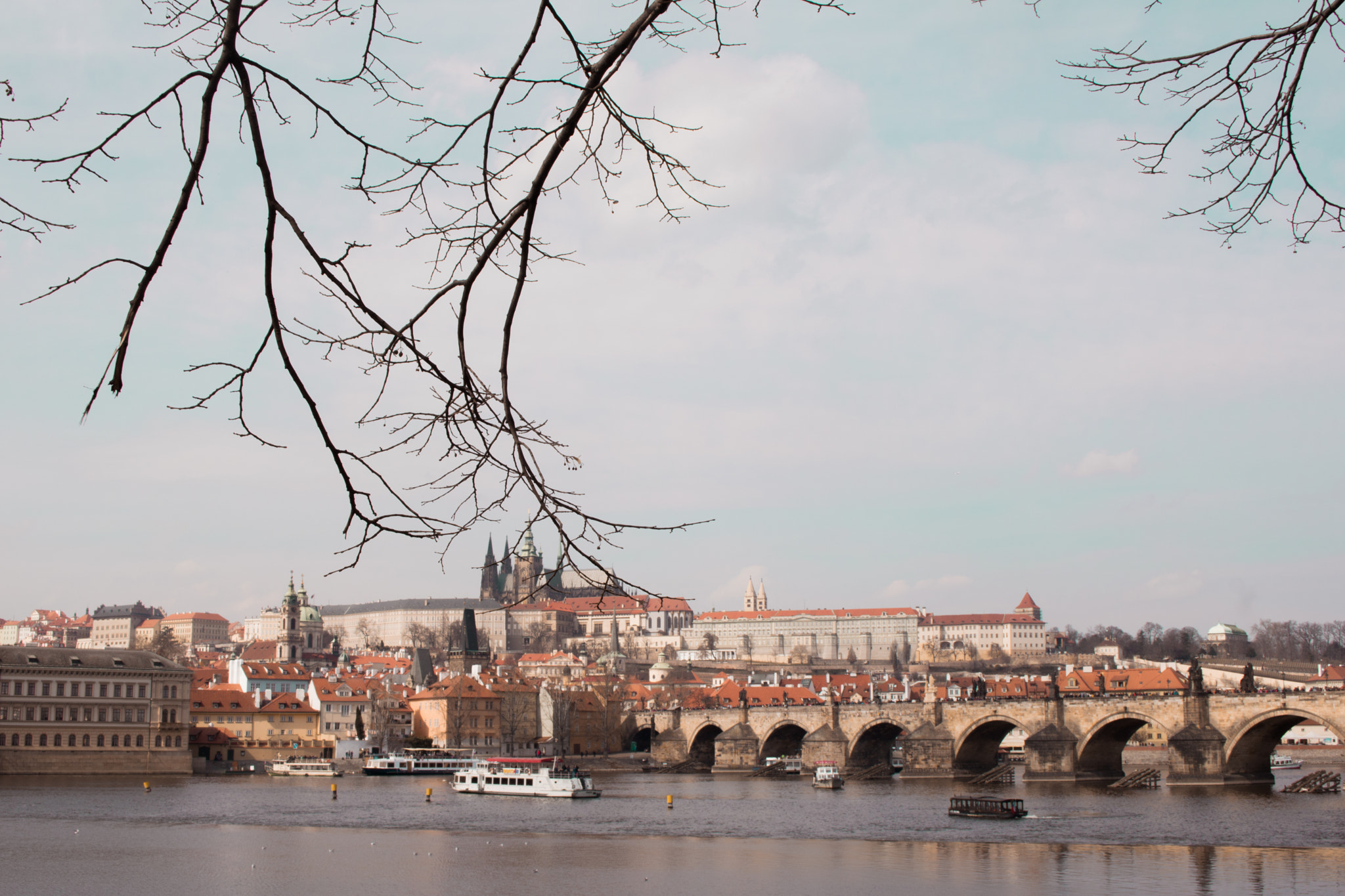 Canon EOS 750D (EOS Rebel T6i / EOS Kiss X8i) sample photo. Prague photography