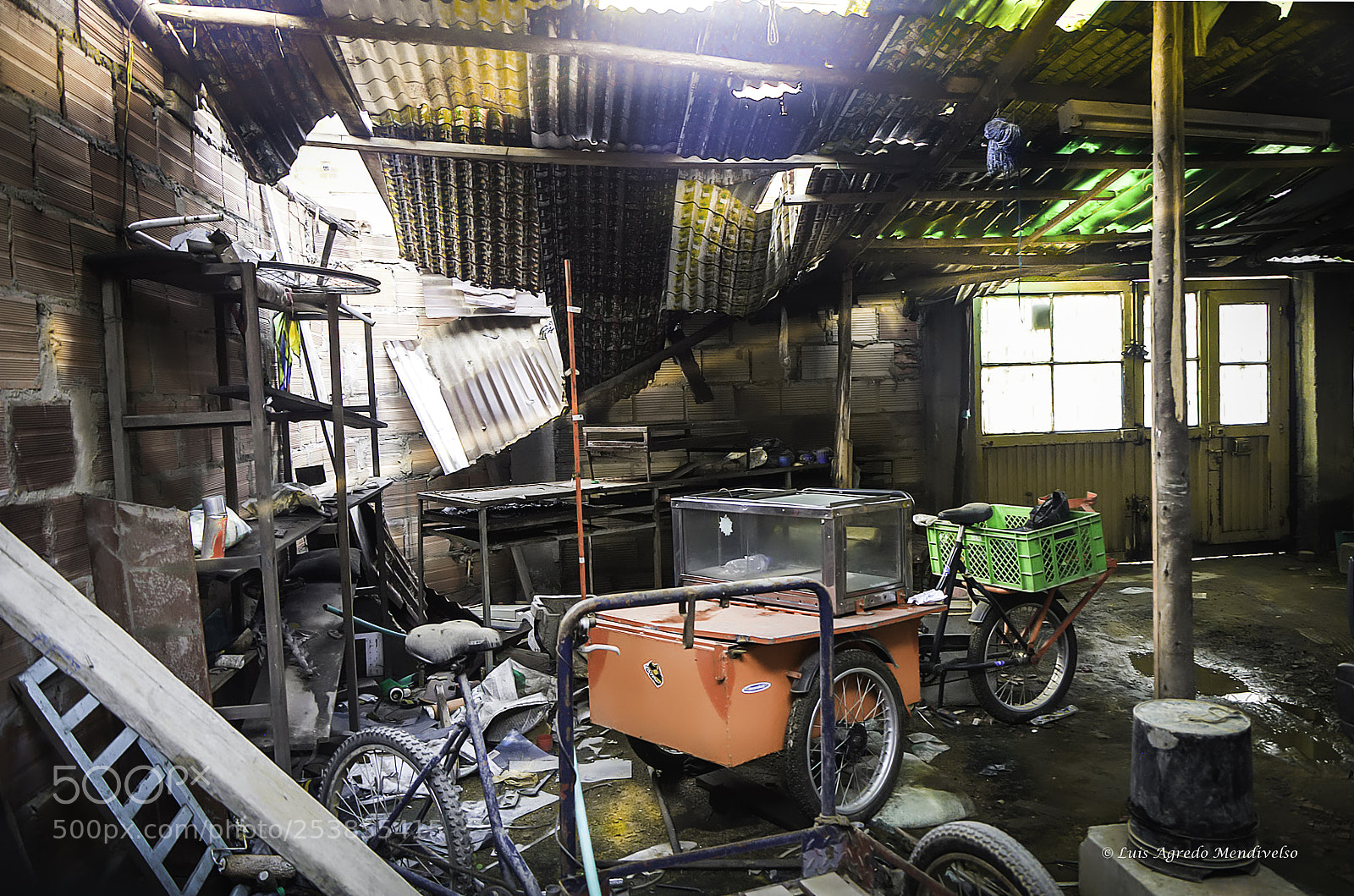 Nikon D90 sample photo. Abandoned warehouse photography