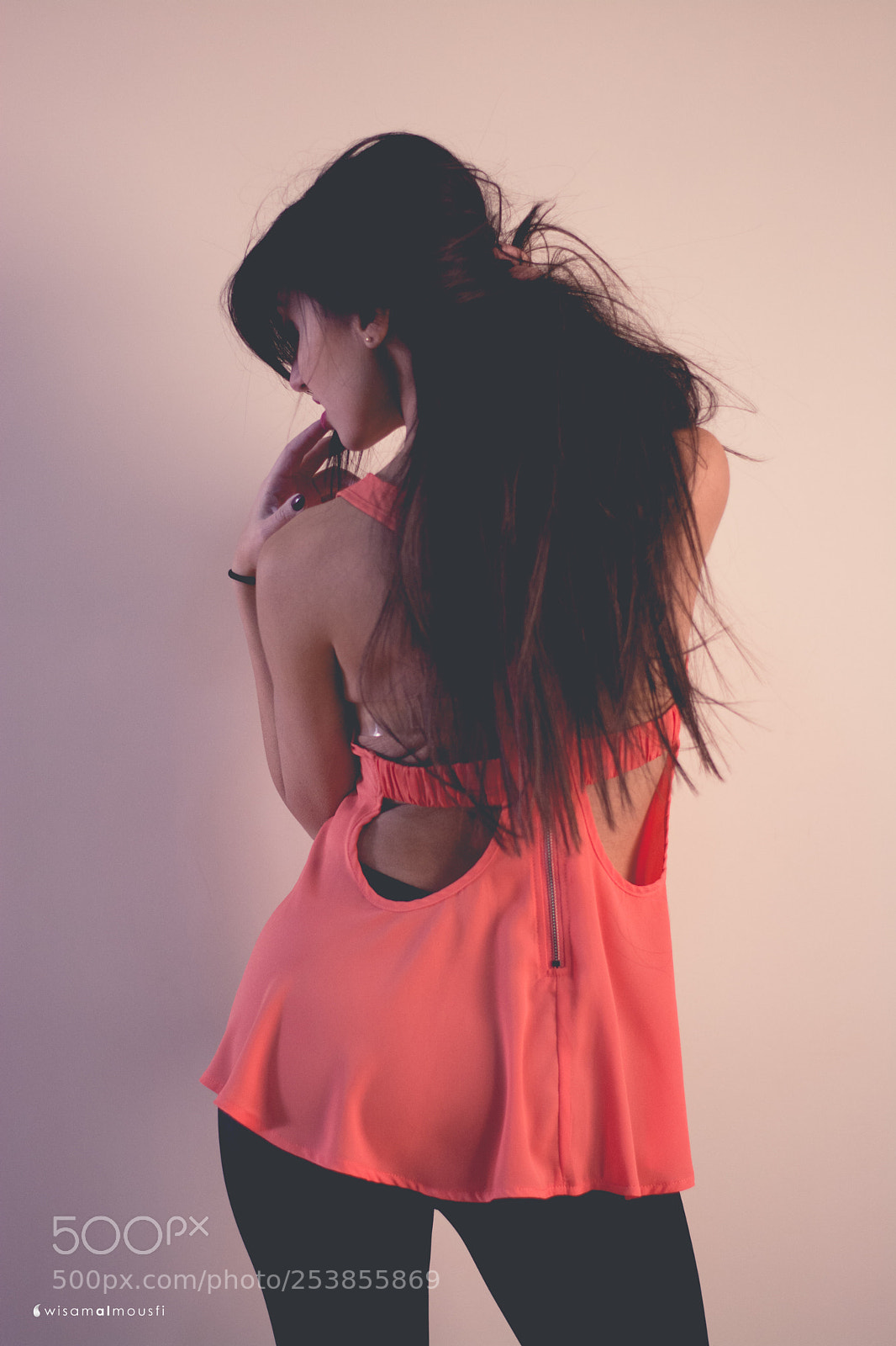 Nikon D5200 sample photo. Peek for a back photography