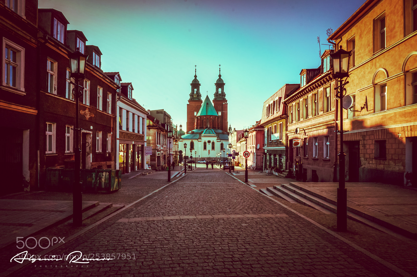 Sony a6000 sample photo. Streets of gniezno photography