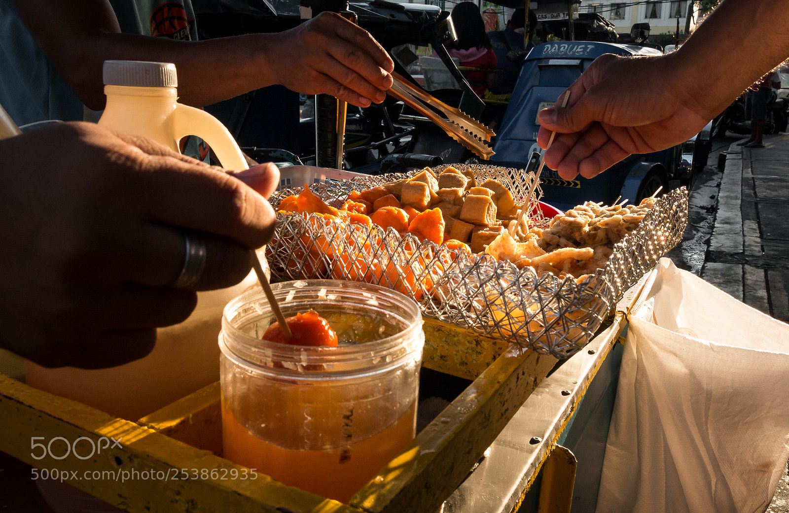 Canon EOS 70D sample photo. Hungry hands photography