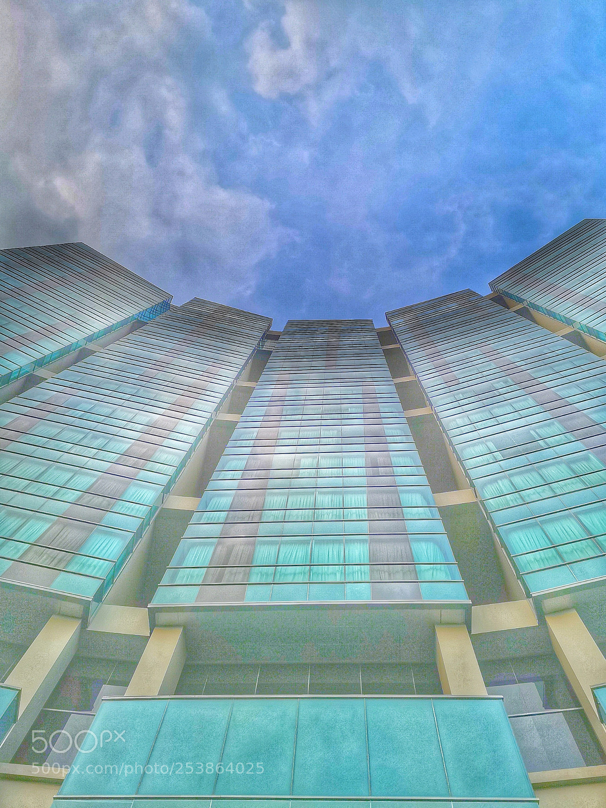 HUAWEI CLT-L29 sample photo. Road to the sky photography