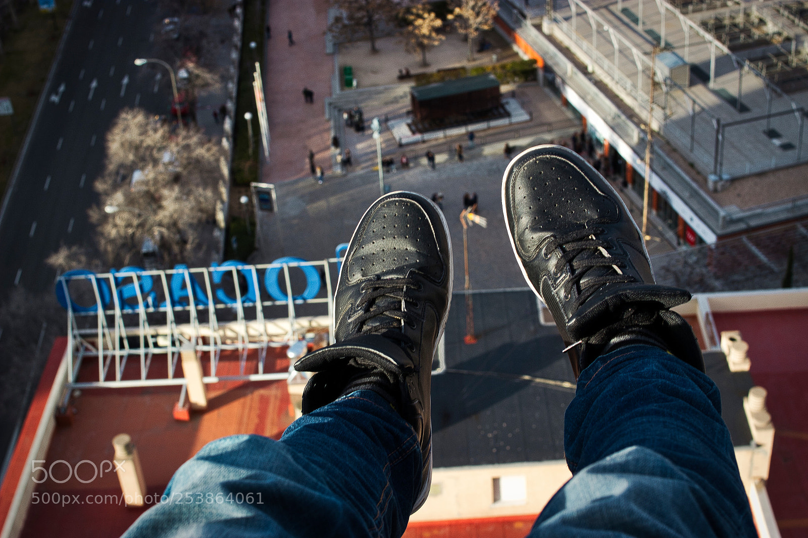 Canon EOS 600D (Rebel EOS T3i / EOS Kiss X5) sample photo. Rooftopping photography