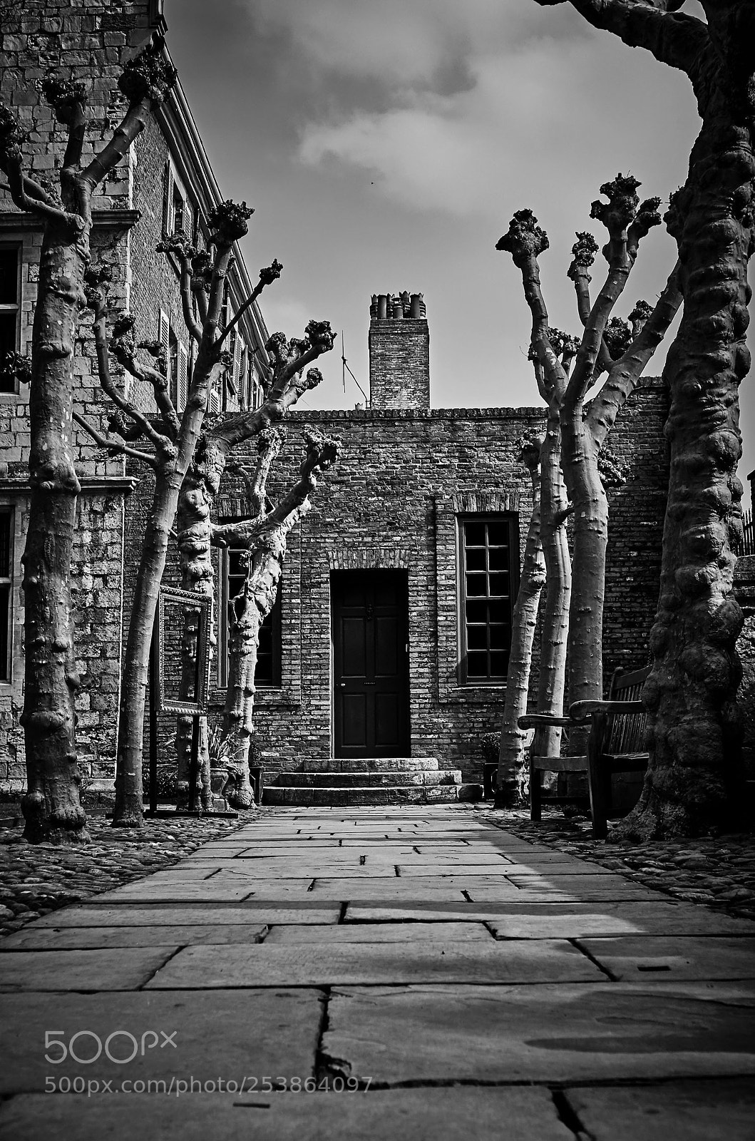 Leica D-Lux (Typ 109) sample photo. York minster treasurer's house photography