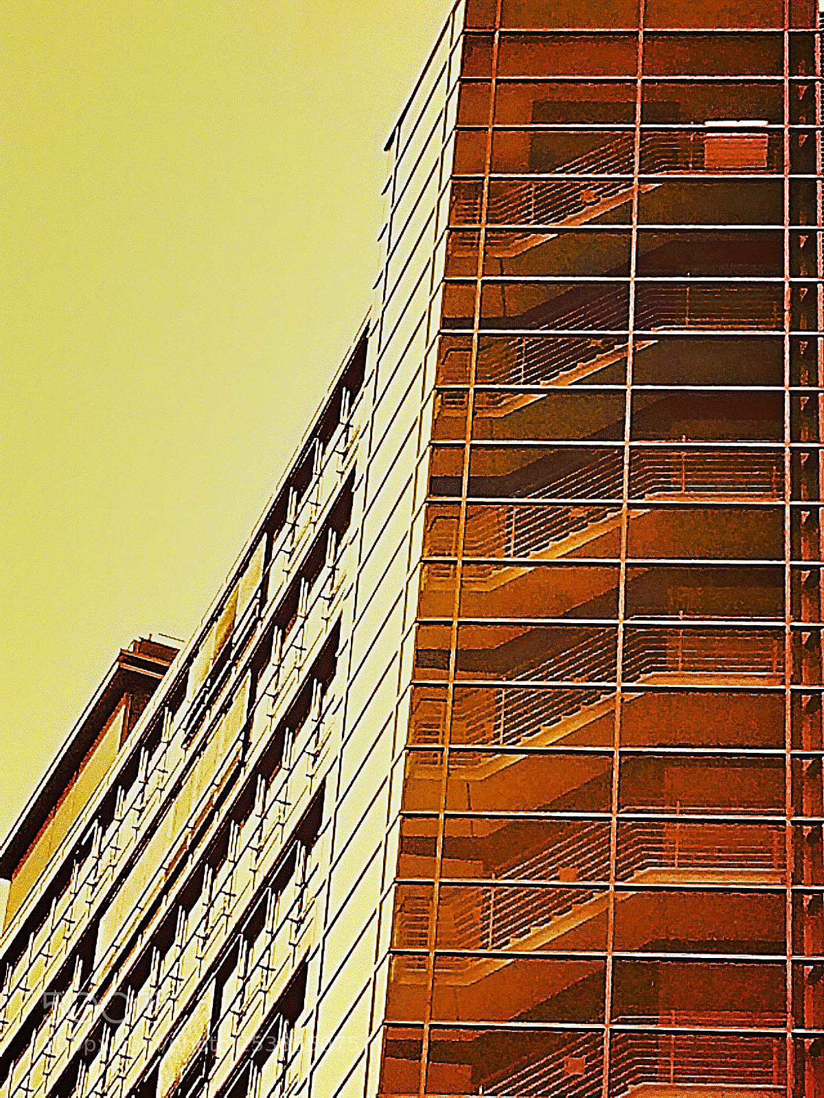 Apple iPhone 5s sample photo. Urban living photography