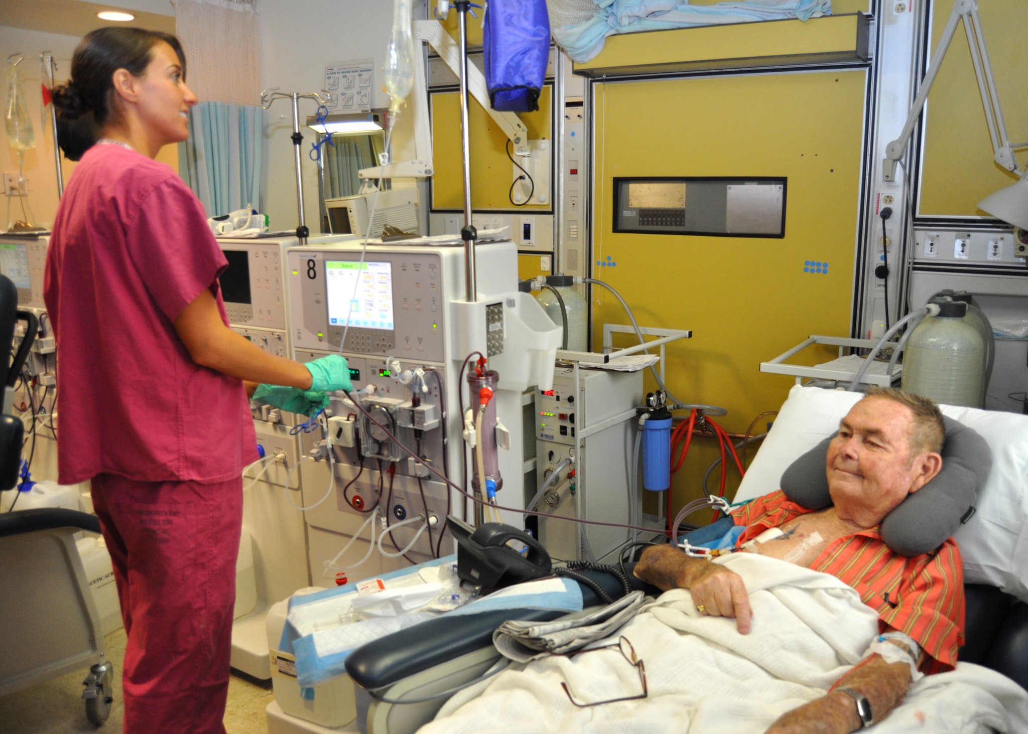 Nikon D90 sample photo. Detailed health dialysis procedure step by step photography