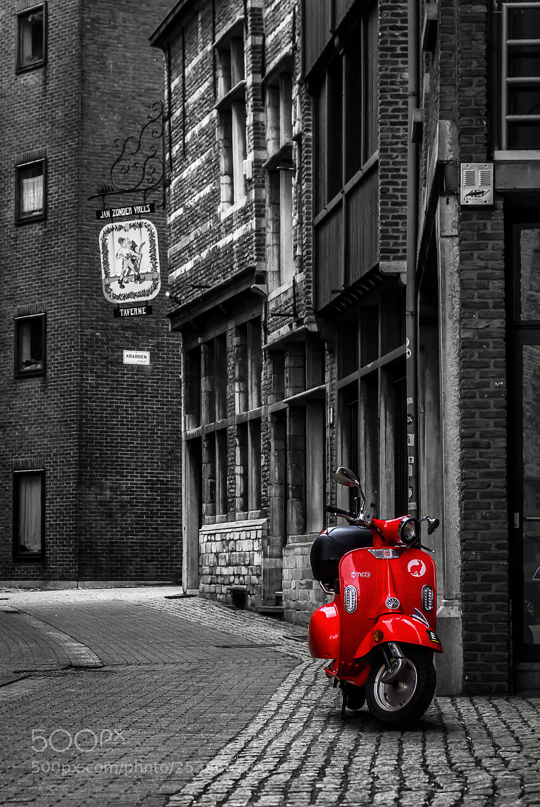 Nikon D810 sample photo. Lady in red of photography