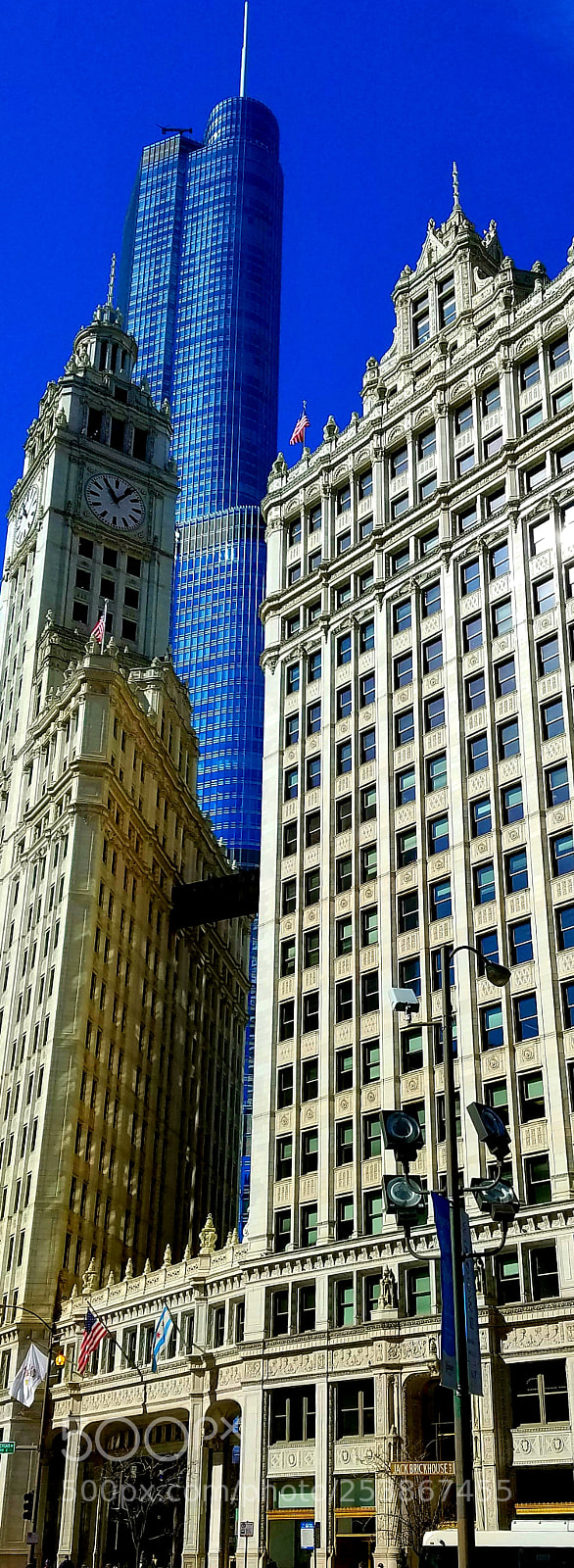 Samsung Galaxy S7 sample photo. Wrigley building photography