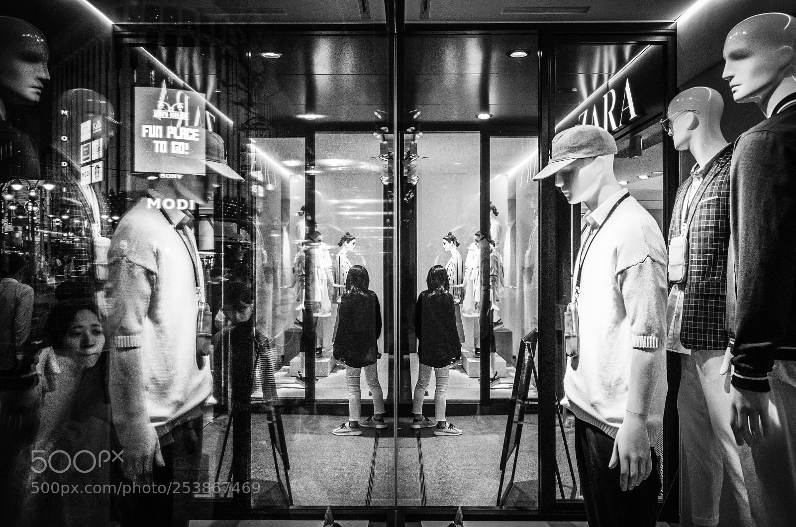Ricoh GR II sample photo. Shibuya, tokyo photography