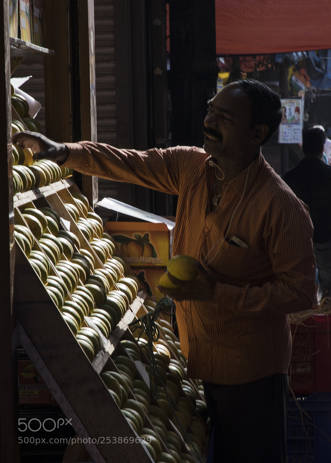 Canon EOS 5D Mark IV sample photo. The mango seller photography