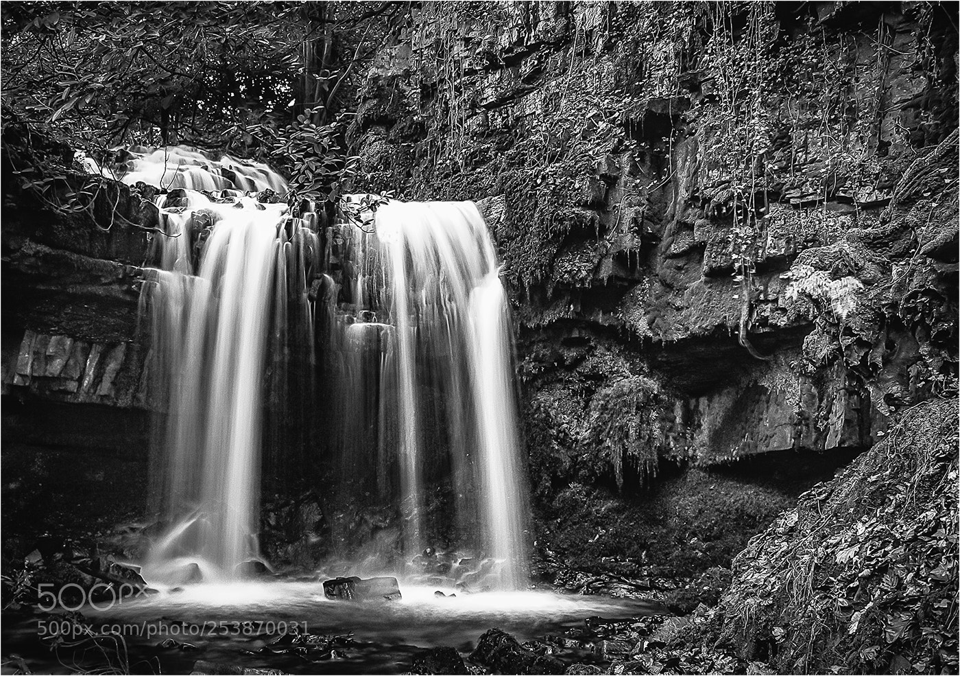 Canon EOS 60D sample photo. The neath cwm waterfall photography