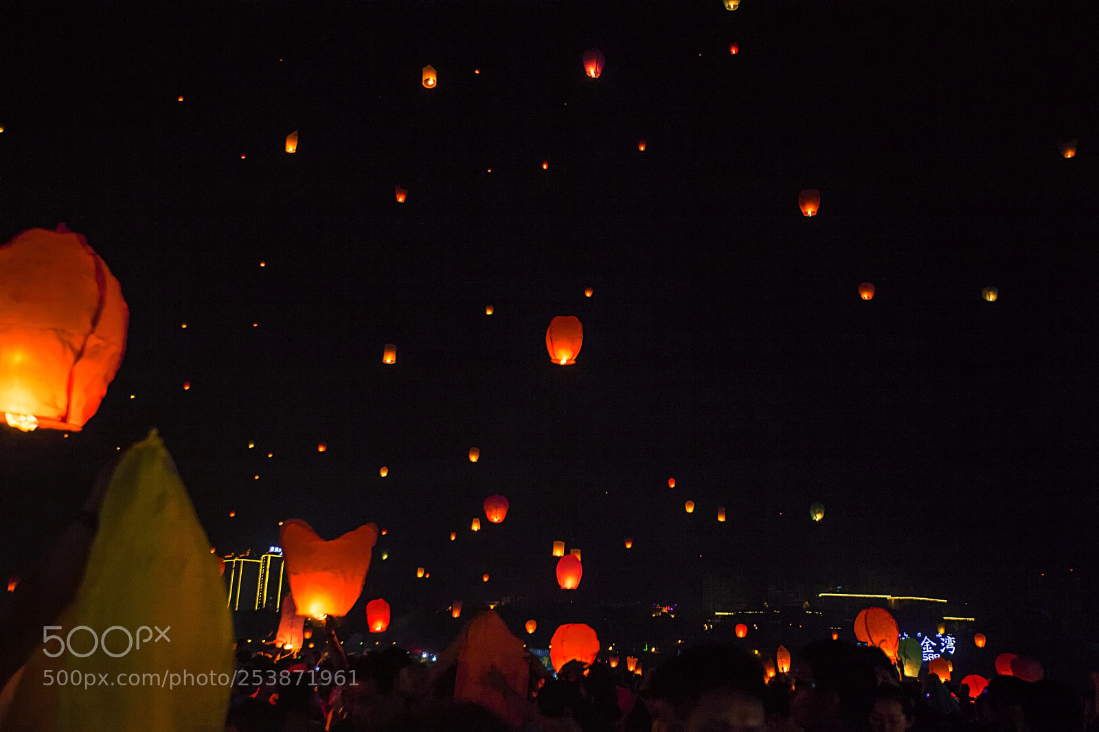 Canon EOS 5D Mark II sample photo. New year flying blessings photography