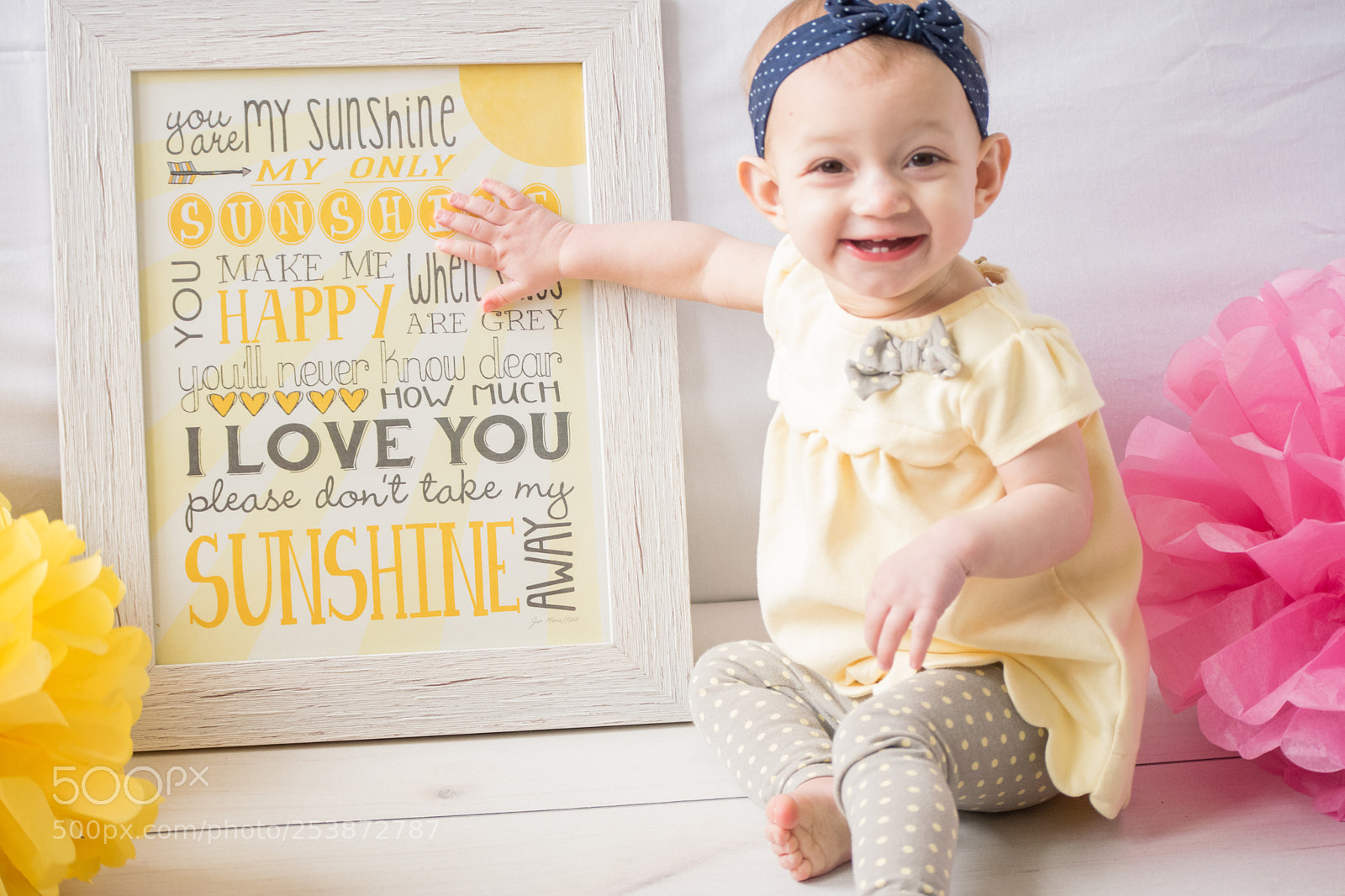 Nikon D3300 sample photo. Sunshine cake smash photography