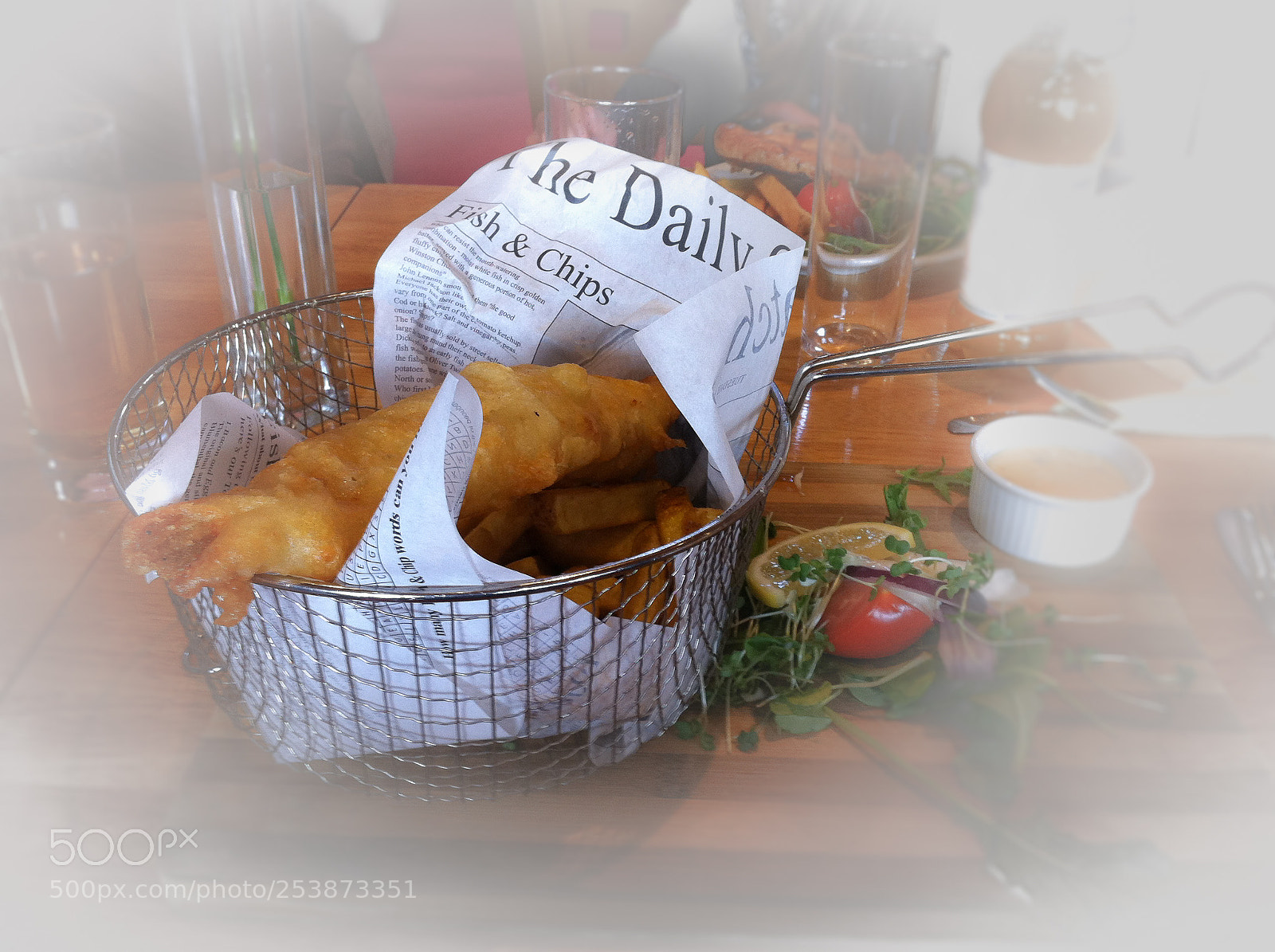 Apple iPhone 4 sample photo. Fish and chips in photography