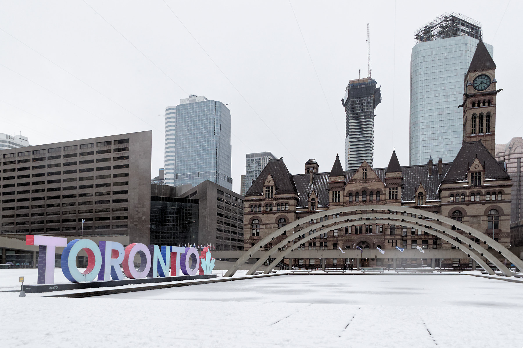 Canon EOS 7D Mark II sample photo. Nathan phillips square photography
