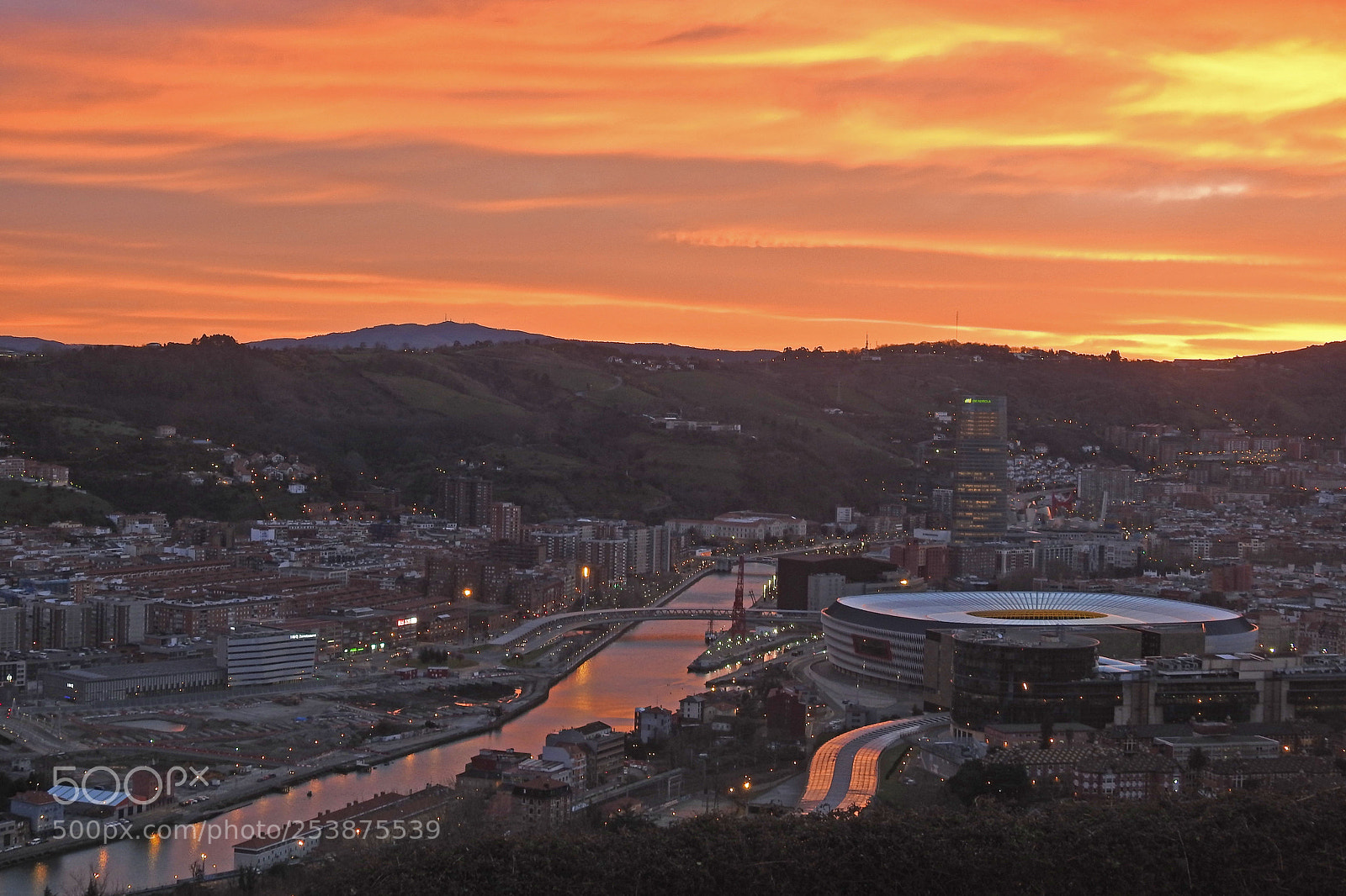 Nikon Coolpix P900 sample photo. Bilbao sunrise photography