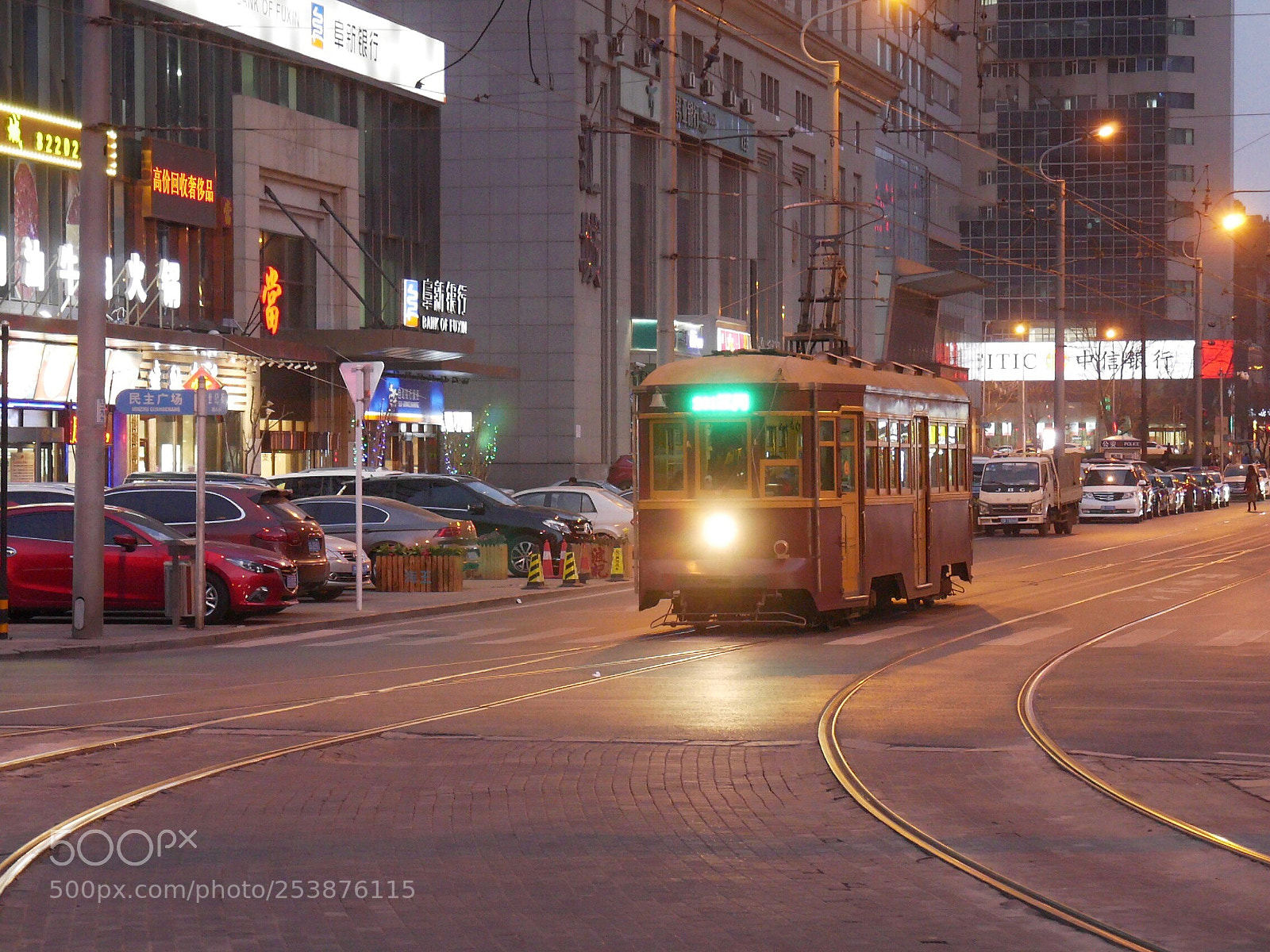 Panasonic Lumix DMC-G7 sample photo. Time tracks you down photography
