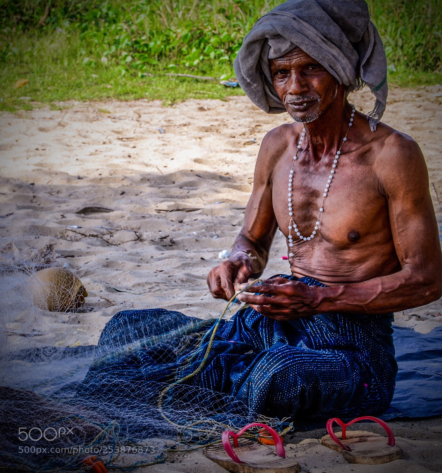 Nikon D610 sample photo. Repairing nets. photography