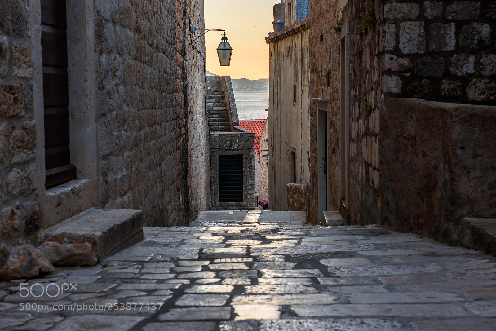 Nikon D810 sample photo. Dubrovnik empty cobbled streets photography
