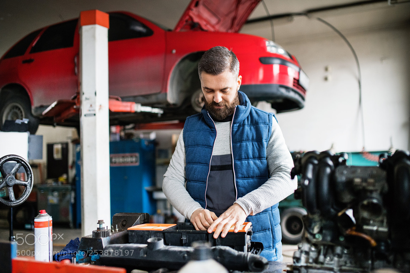 Nikon D5 sample photo. Man mechanic repairing a photography