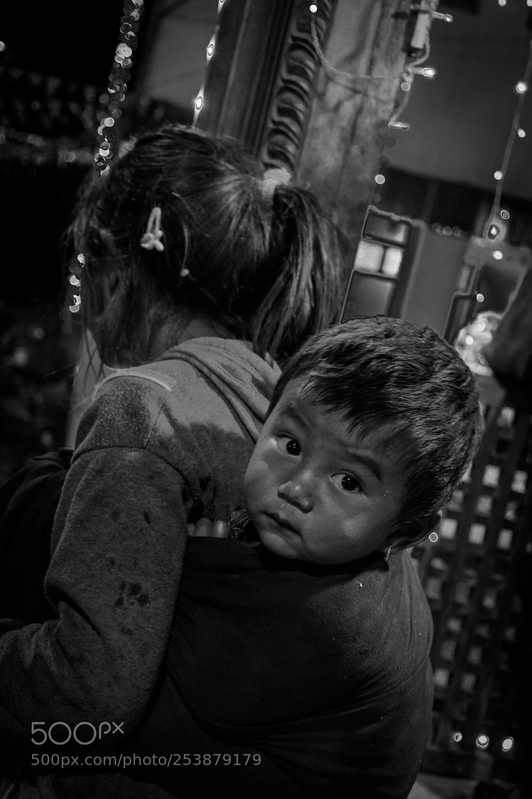 Nikon D7200 sample photo. Caring baby by elder photography