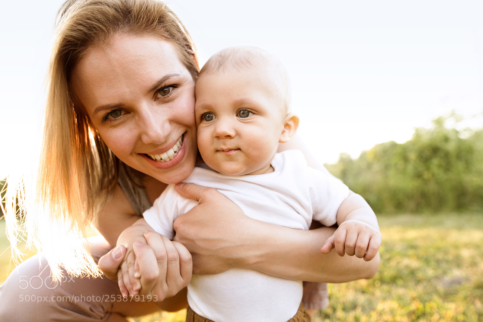 Nikon D5 sample photo. Young mother with her photography