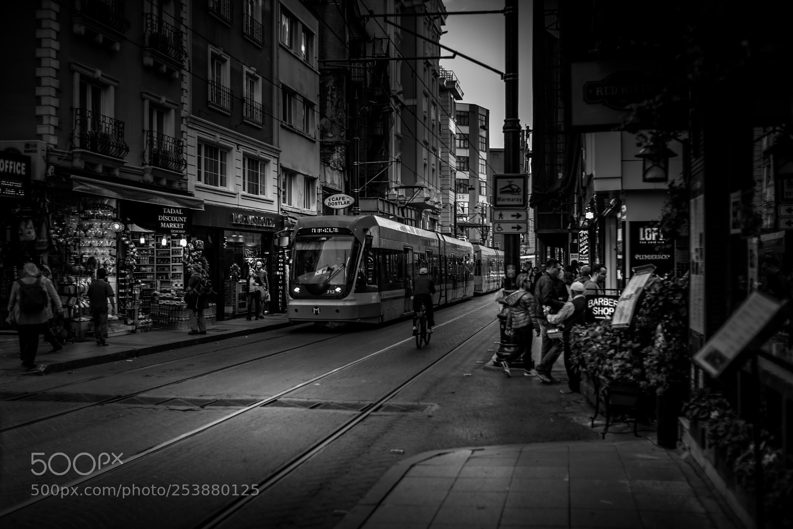 Leica M (Typ 240) sample photo. Istanbul street photography