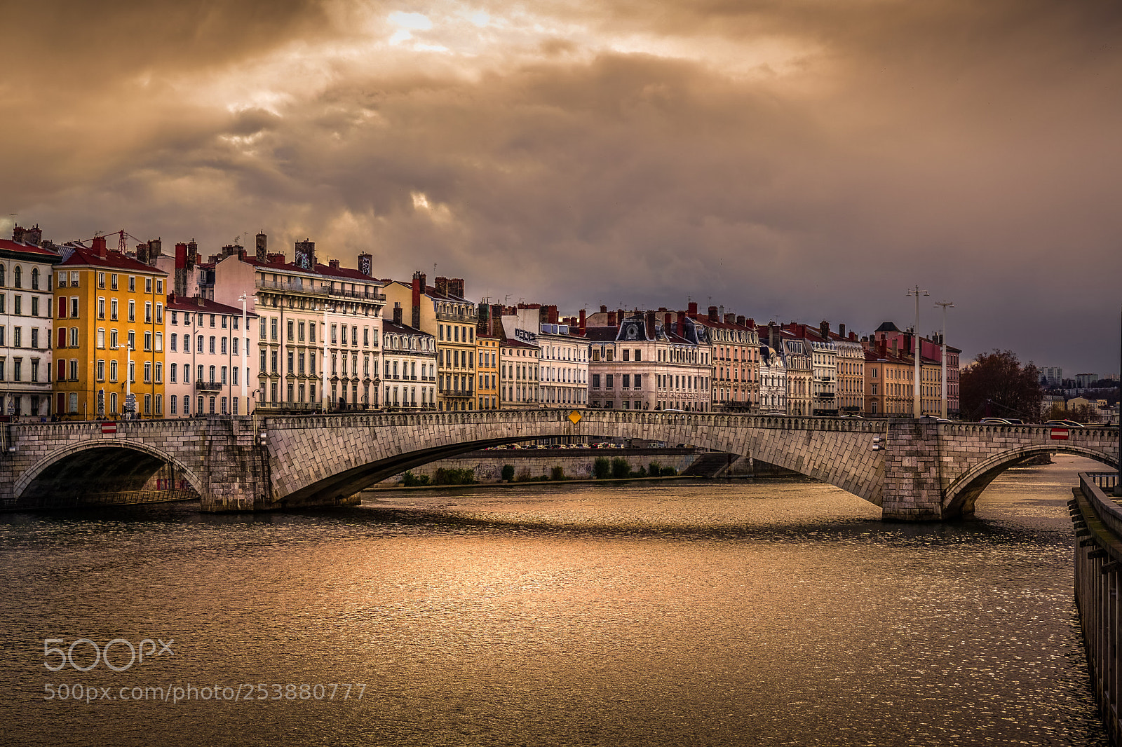 Sony a6000 sample photo. Sunset in lyon photography
