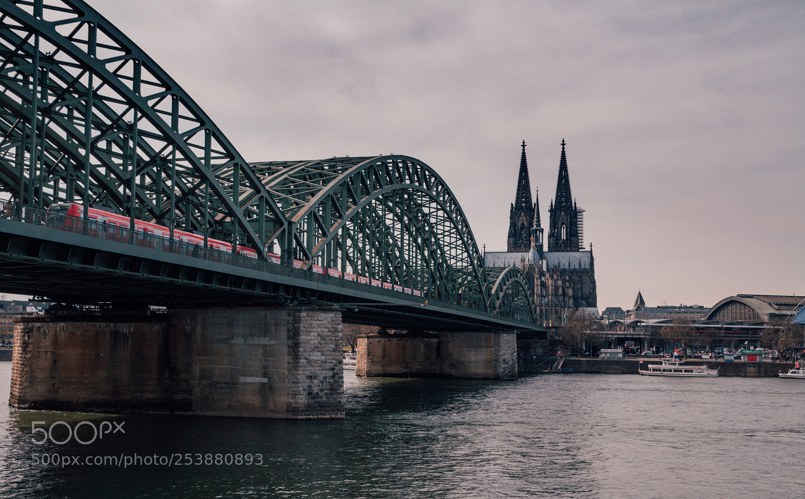 Canon EOS 70D sample photo. Arriving to köln photography