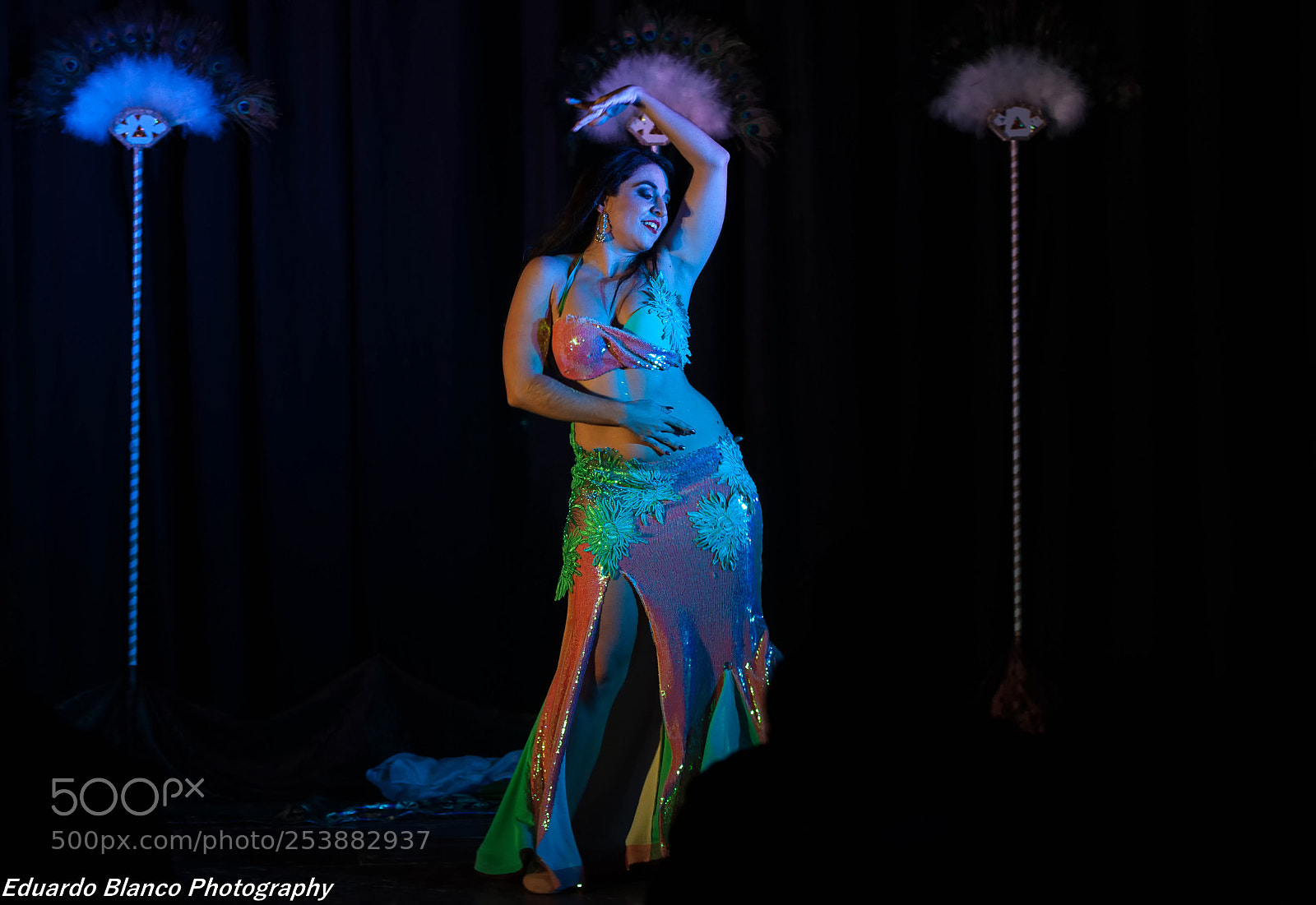 Nikon D90 sample photo. Sentimental dancing photography