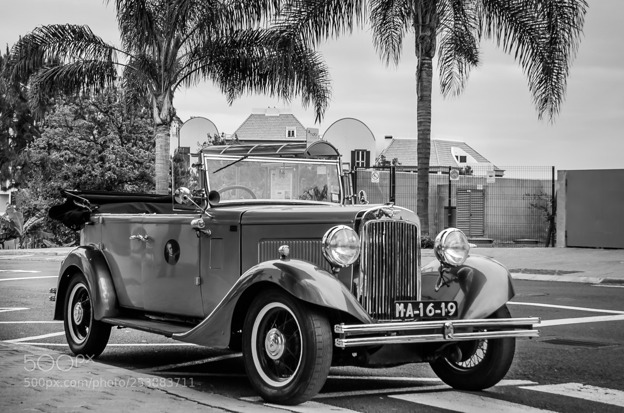 Nikon D5100 sample photo. Old car photography