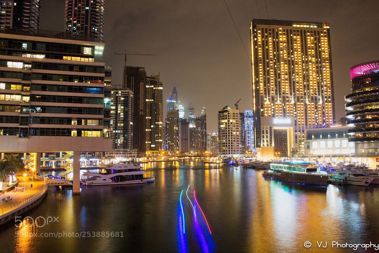 Canon EOS 700D (EOS Rebel T5i / EOS Kiss X7i) sample photo. Dubai marina at night photography