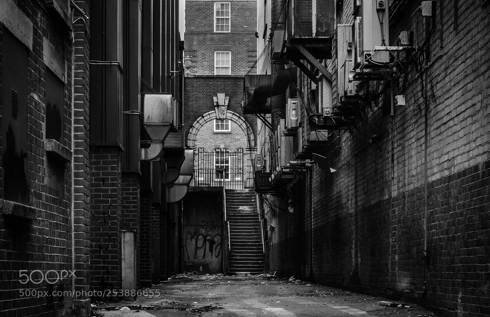 Nikon D7000 sample photo. Bournemouth alley photography