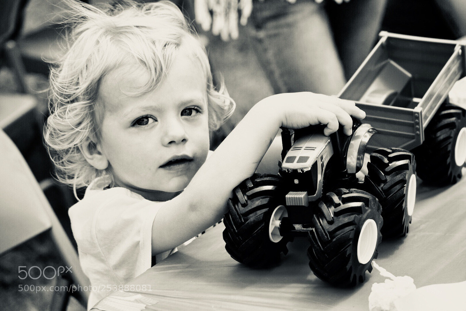 Nikon D3300 sample photo. Hunter is two photography