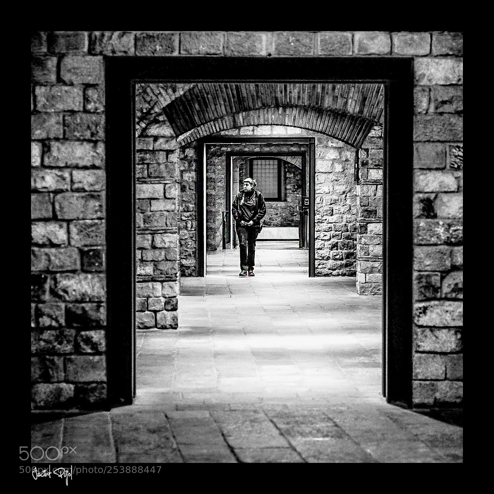 Fujifilm X-T1 sample photo. Reframed photography