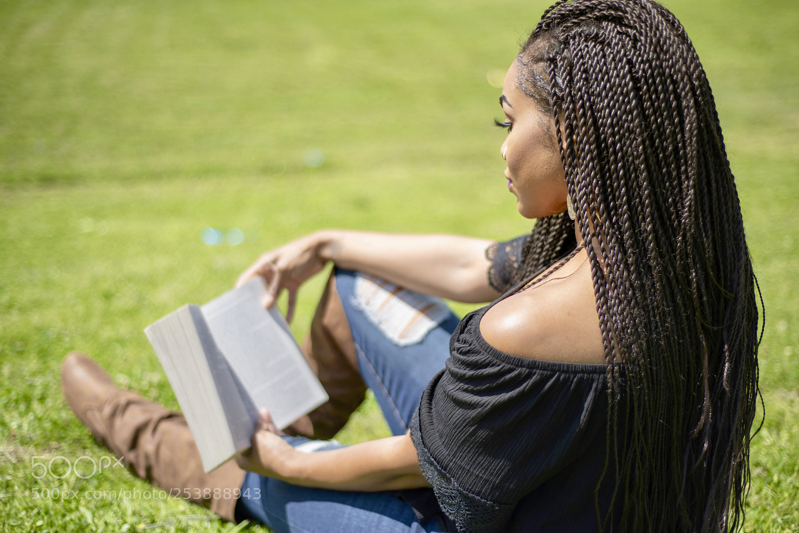 Nikon D810 sample photo. Terrin on the grass photography