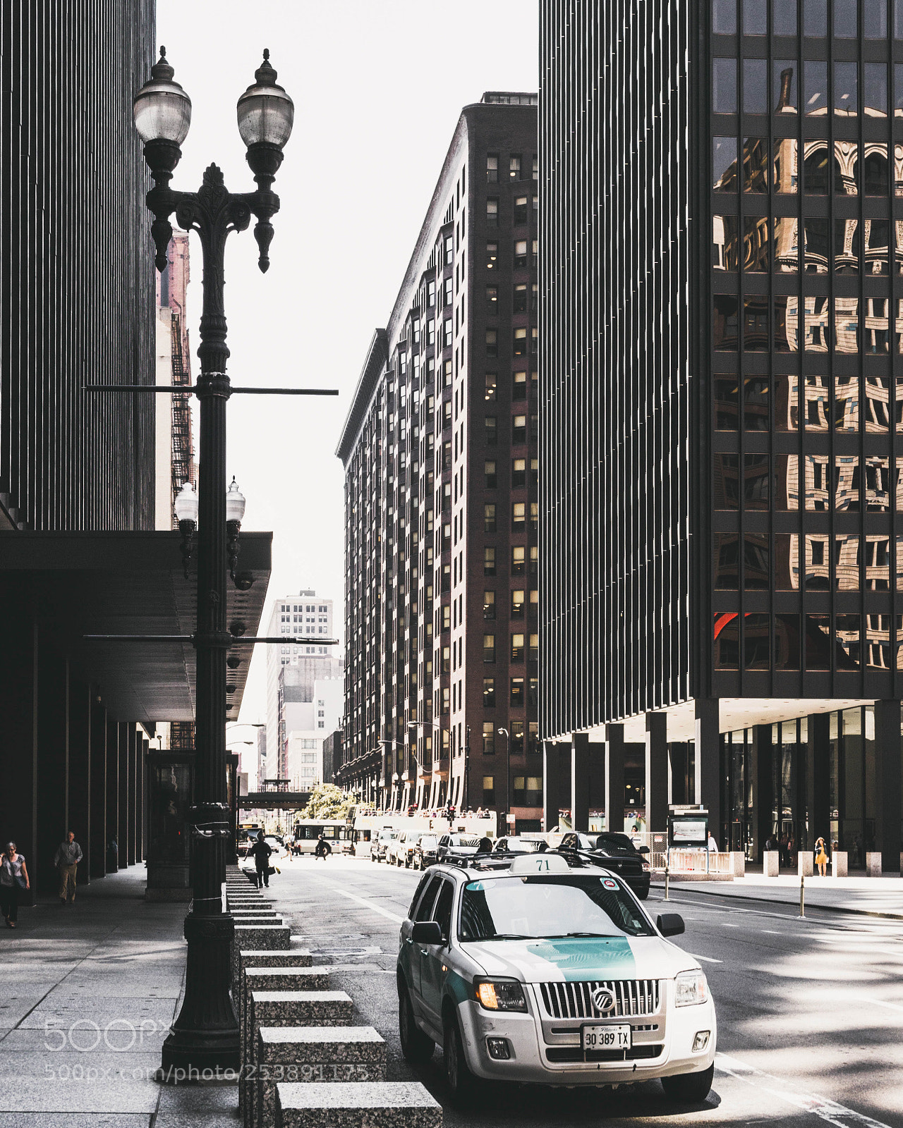Canon EOS 700D (EOS Rebel T5i / EOS Kiss X7i) sample photo. Chicago streets, 2017 photography